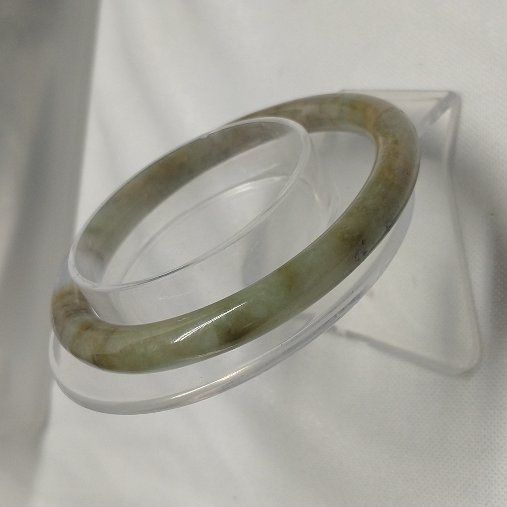 Jadeite bangle - Picture 3 of 6